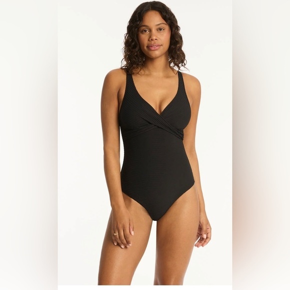 SEA LEVEL Australia Spinnaker Cross Front One Piece Tummy Control Black,size 4US - Picture 1 of 15